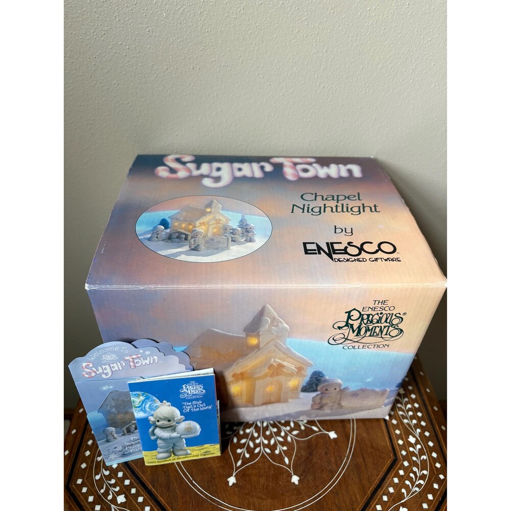 Vintage Enesco Precious Moments โSugar Townโ Chapel Night Light #529621
